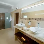 Emerald Dream House * Rhodes City