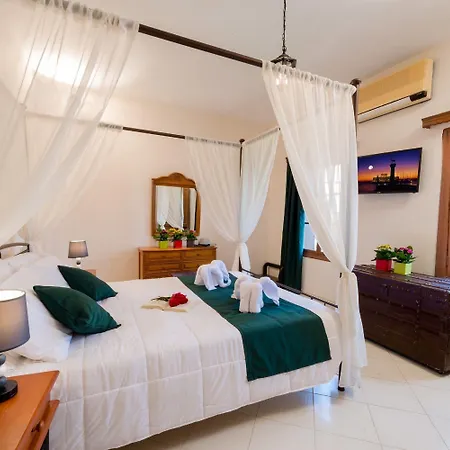 Apartment Emerald Dream House